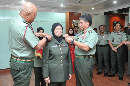 UPM Vice-Chancellor Commissioned As PALAPES Colonel (Honorary)